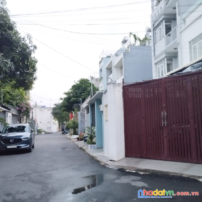 Bán nhà btct 70m ở ngày gân ubnd phường tam bình, hẻm xe hơi 5.5x 12.7m