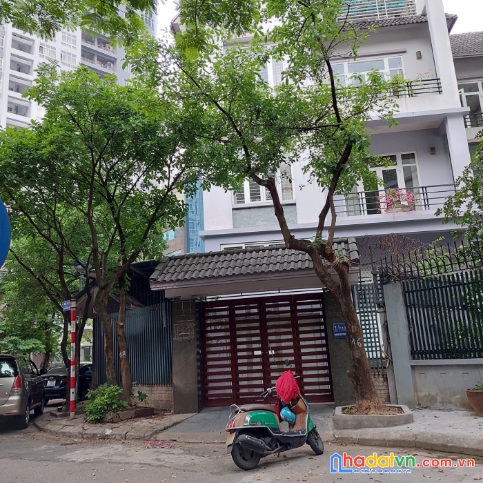 Biệt thự khu quan chức cấp cao. nguyễn cơ thạch - mỹ đình. dt 160m2. mt 18m. giá 42 tỷ
