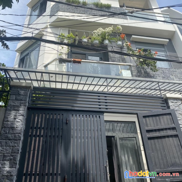 Nhà hẻm xe lexus đậu cửa - cư xá điện lực trường thọ - 70m2 4 tầng - giá 6.8 tỷ