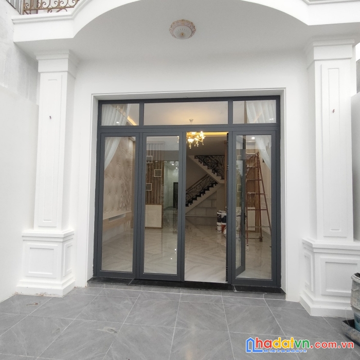 Nhà bán 2 tấm mới hoàn thiện, tp rạch giá, kiên giang, 5mx20m, dtsd: 200m2, 3 tỷ 150