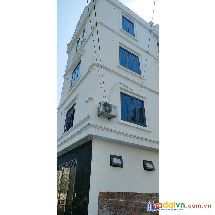 Bố mẹ tôi cần bán gấp nên giảm thêm 300 triêu - nhà 4 tầng mới xây ở đuọc 3 tháng  34m2  nghĩa lộ