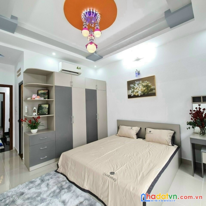 Nhà vip, lưu nhân chú, 3 lầu, 4 x 15m, chỉ 7.8 tỷ, tân bình