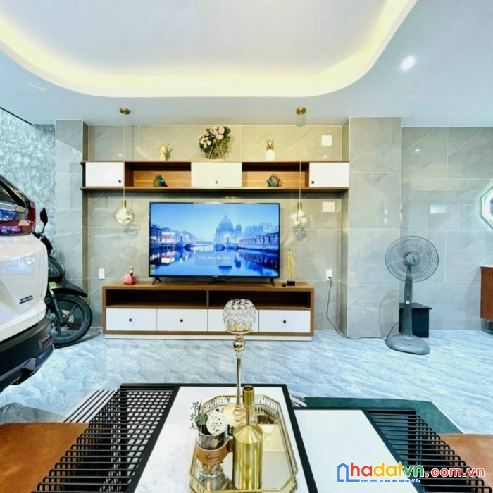 Giảm giá hẻm 4m, hồ biểu chánh, 4 x 10m, 3 lầu, 8.1 tỷ, phú nhuận