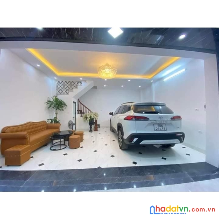 Bán nhà mặt ngõ ô tô tránh phố láng hạ nhỉnh 6 tỷ nhà mới đẹp 5 tầng.