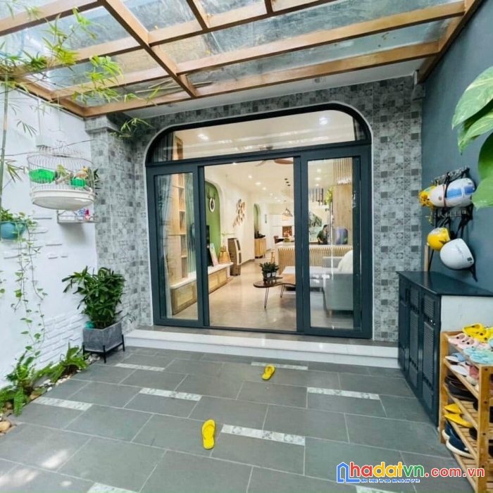 Thoại ngọc hầu tân phú, đẹp không tùy vết,4 tầng, 80m2, hẻm xe hới thông, nhỉnh 6 ty.