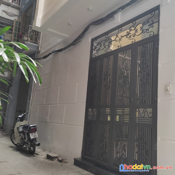 Trần quốc vượng -  cầu giấy - lô góc - thang máy - nhà mới ở ngay - 6 tầng - 5 tỷ