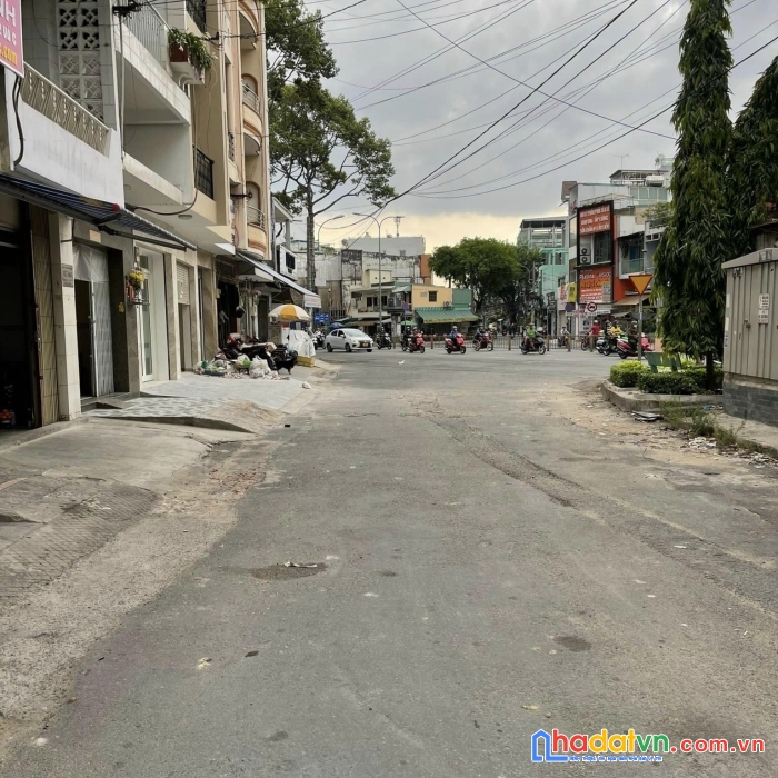 Bán nhà hxh đường 3/2, phường 8, quận 11, dt 35m2, 4 tầng giá nhỉnh 5tỷ