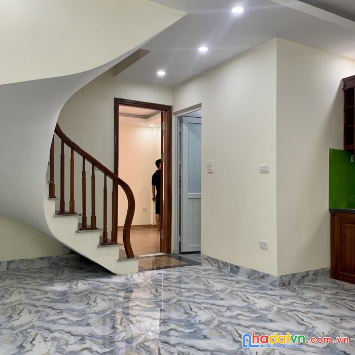 Nhà thoáng sáng, mặt tiền thênh thang đinh công thượng 50m2, 4,85 tỷ