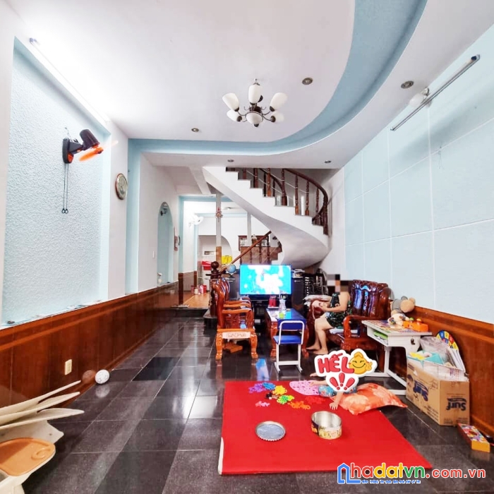 Ngay metro q12 - h6m 69m2 - 2 tầng - tiện ích đầy đủ.