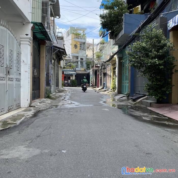 Bán nhà quận 10, hẻm xe hơi đỗ, vào nhà, lô góc, không quy hoạch, 111m2 giá 15,8 tỷ