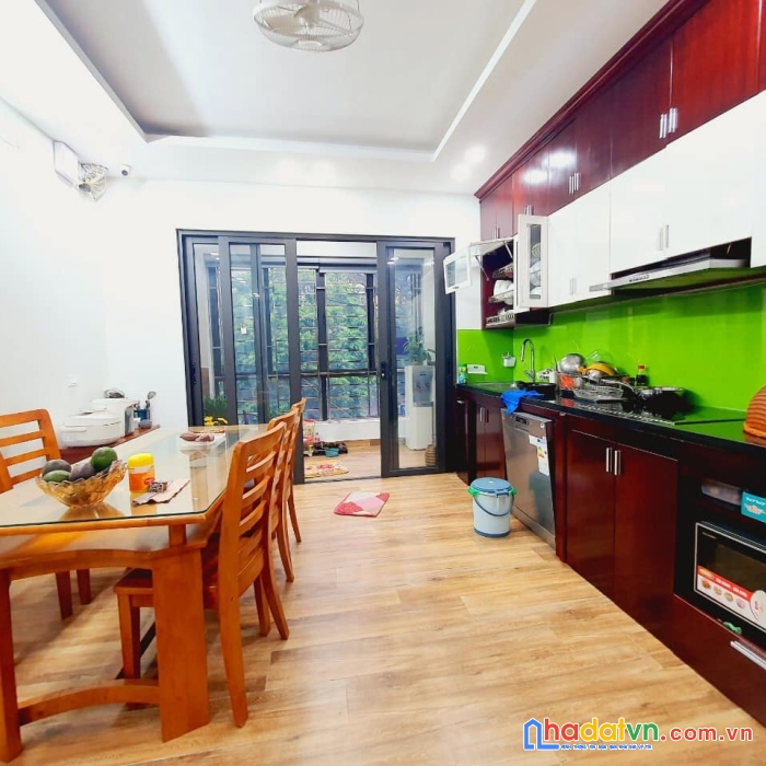 Bán nhà phố thanh nhàn: 42m2, 5 tầng, mt 3.8m. ô tô đỗ 10m, 3 gác đi vào. nhỉnh 3 tỷ