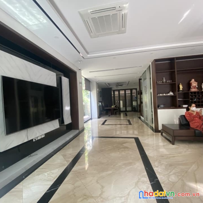 Biệt thự imperia garden thanh xuân  - thang máy. dt 200m2. 5 tầng. mt 9m. giá 60 tỷ