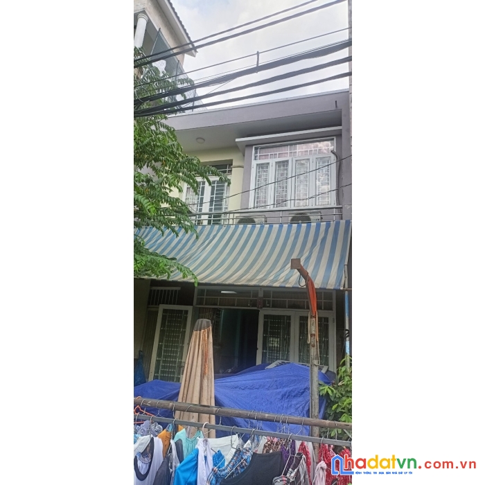 Đường nhựa 8m thông, gần mt tl10, 4p ra chợ bà hom, ko huy hoạch, ngang hiếm 5m, sổ vuông a4, nhà 