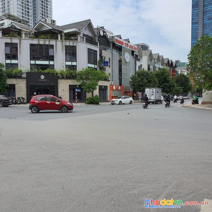 Mặt phố kđt mỹ đình 1. lô góc 2 mặt tiền. kinh doanh siêu khủng. dt 115m2. mt 18m. giá 48 tỷ