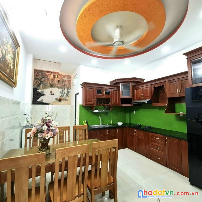 Nhà vip, lý thánh tông, 3 lầu, 4 x 15m, chỉ 7.3 tỷ, tân phú