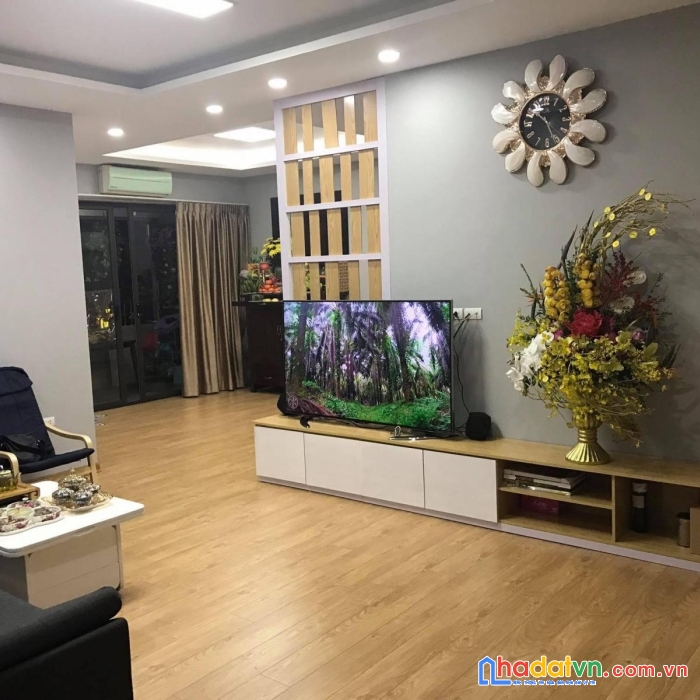Bán căn hộ chung cư 2 phòng ngủ toà 17t11 nguyễn thị định, hoàng đạo thuý- trug hoà nhân chính-