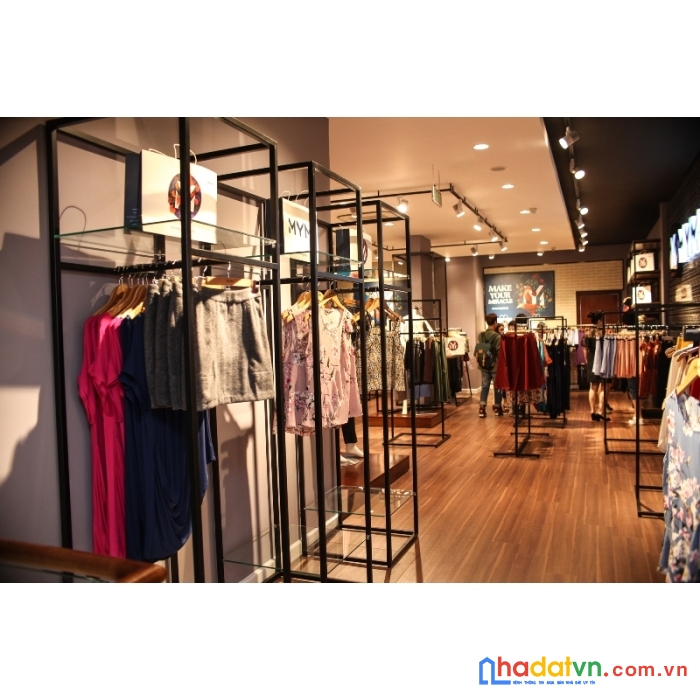 Bán gấp hoặc cho thuê mặt bằng thuận tiện kinh doanh buôn bán tại trung tâm tt mộ đức quảng ngãi