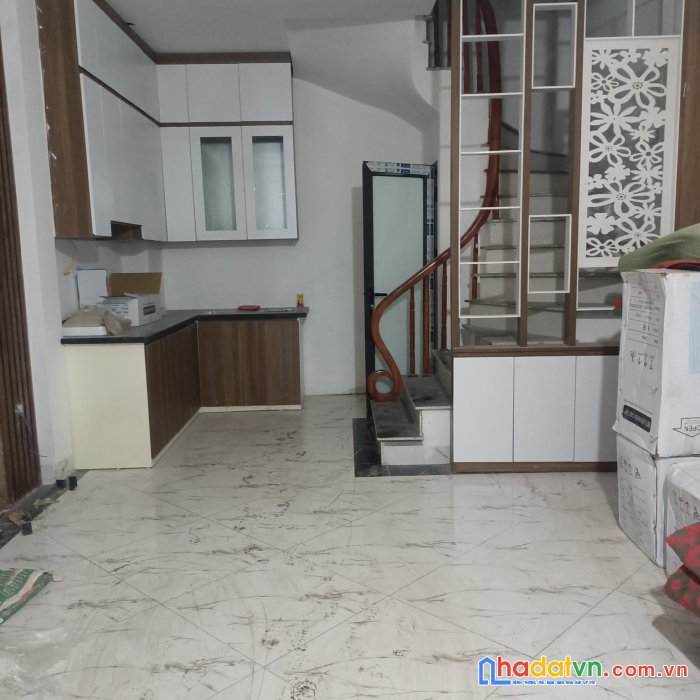 Cực hiếm. bán nhà phố dương văn bé 35m2 x 5 tầng, ngõ nông, gần phố giá chỉ 3.6 tỷ.