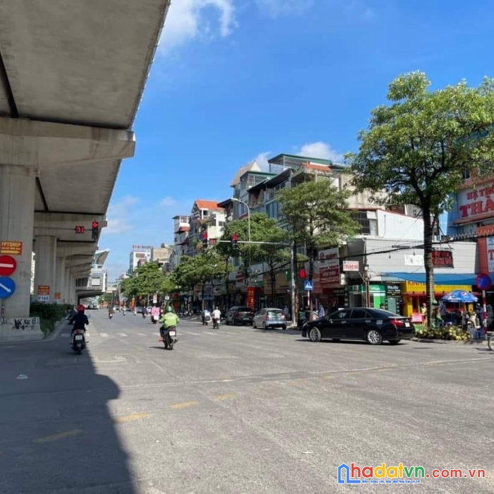 Ccmn dòng tiền khủng-hồ tùng mậu-cầu giấy-gần ô tô-nội thất sang trọng-7.8 tỷ