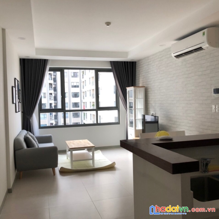 Bán căn hộ quận 4 , the gold view, 2pn 1wc, 65m2, giá 3.7 tỷ, thương lượng