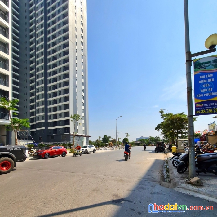 Siêu phẩm kinh doanh 72m2, mặt tiền 8m ngay tại trung tâm trâu quỳ, gia lâm. lh 0926782459.