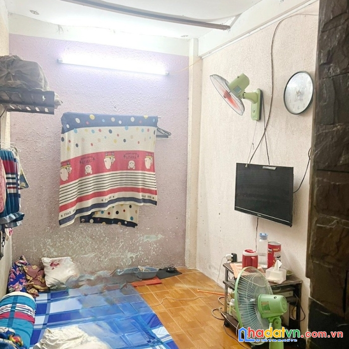 Nhà bán hẻm 219 âu dương lân p2q8. trệt,2 lầu. giá 2,3 tỷ tl