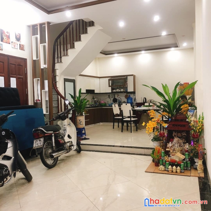 Nhiều nhà bán bớt, tam trinh, hoàng mai mặt ngõ,,thông , nhà vuông vắn, 48m2 chỉ 4,1 tỷ có thương