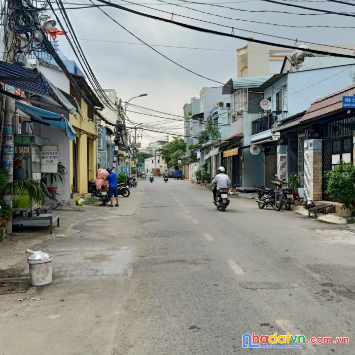 Bán nhà trần văn cẩn tp 77m2 nở hậu 6m ôtô vào nhà khu dân trí pháp lý sạch