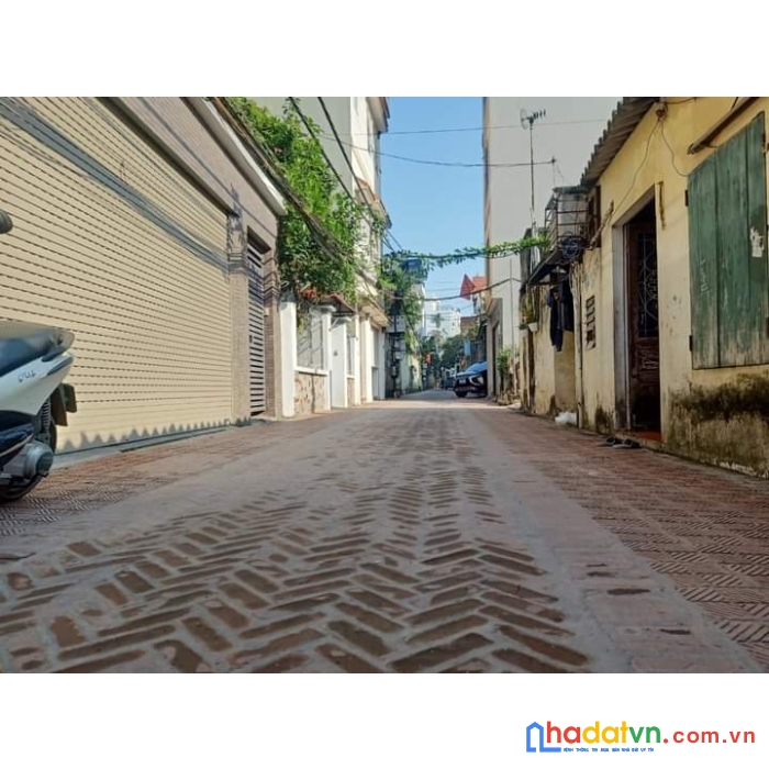 Bán nhà 77m2 đông ngạc - bắc từ liêm, ô tô 7 chỗ tránh nhau, mặt tiền 6m, khu vực hiếm nhà bán.