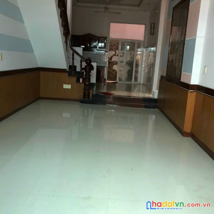 1 trục 4m, hoàng văn thụ, 4.2 x 14m, 3 lầu, 8.1 tỷ, phú nhuận