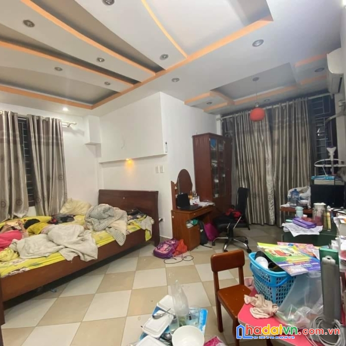 Bán nhà p. cầu  diễn, bắc từ liêm, 4 tầng x 51m2, gần phố, 3.75 tỷ.