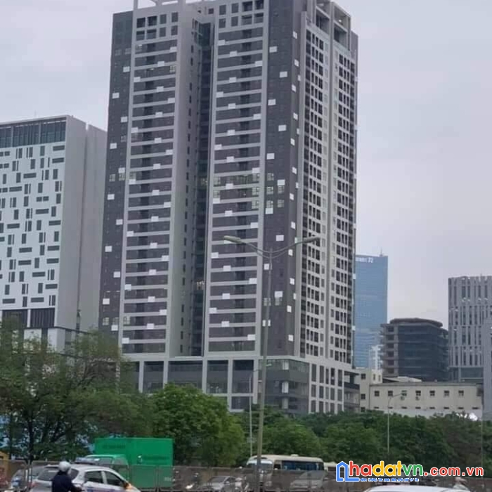 Cần chuyển nhượng ngay 1 căn hộ chung cư cao cấp tại 23 phố duy tân quận cầu giấy, nhỉnh 3 tỷ.