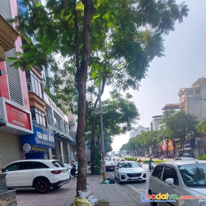 Nhỏ mà có võ mặt phố nguyễn văn cừ quận long biên vỉa hè rộng kinh doanh đỉnh nhỏ tiền sang trung