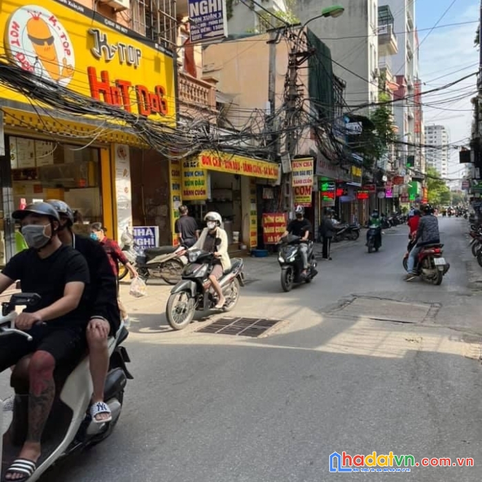 Cho thuê mặt bằng kd đống đa, view hồ, sầm uất, mặt tiền rộng 5m