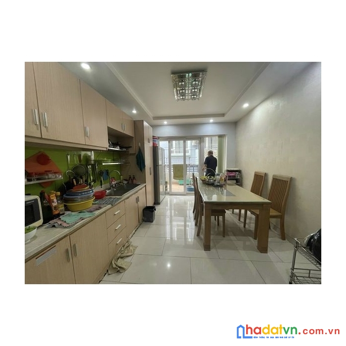 Siêu phẩm quận 10, mặt tiền, kinh doanh, mở văn phòng, 5 tầng 38m2 giá 11.5 tỷ.