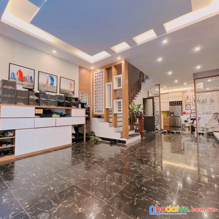 Bán nhà phố định công, 4 tầng, ô tô kinh doanh, 72m2, mặt tiền 5.2m, giá 13.5 tỷ