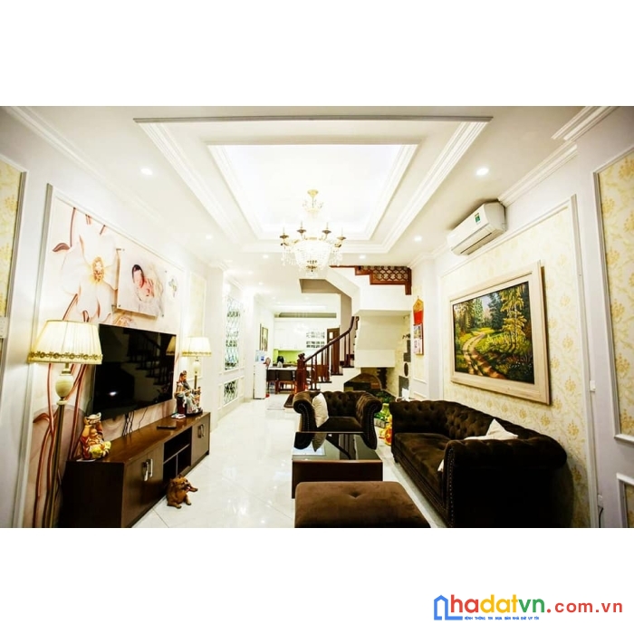 Bán nhà lô góc phố hoàng cầu, ngõ ô tô tránh, dt 50.1 m2, mt 4m, 0338080356