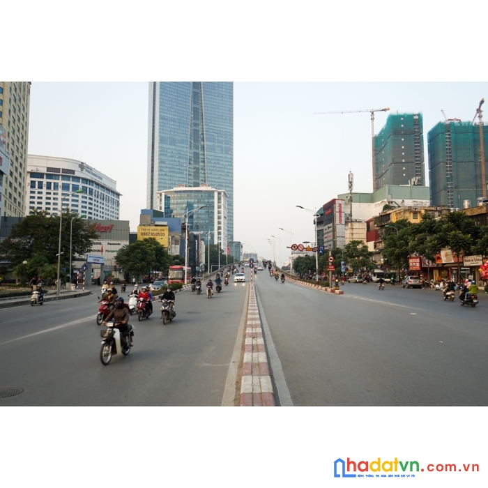 Bán nhà đống đa mặt đường nguyễn chí thanh 40m2x2t, mặt tiền 5.2m, kinh doanh siêu tốt.