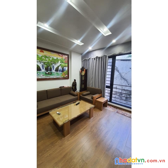 Bán nhà hoàng văn thái, sát ô tô, 30m2 giá 2.75 tỷ