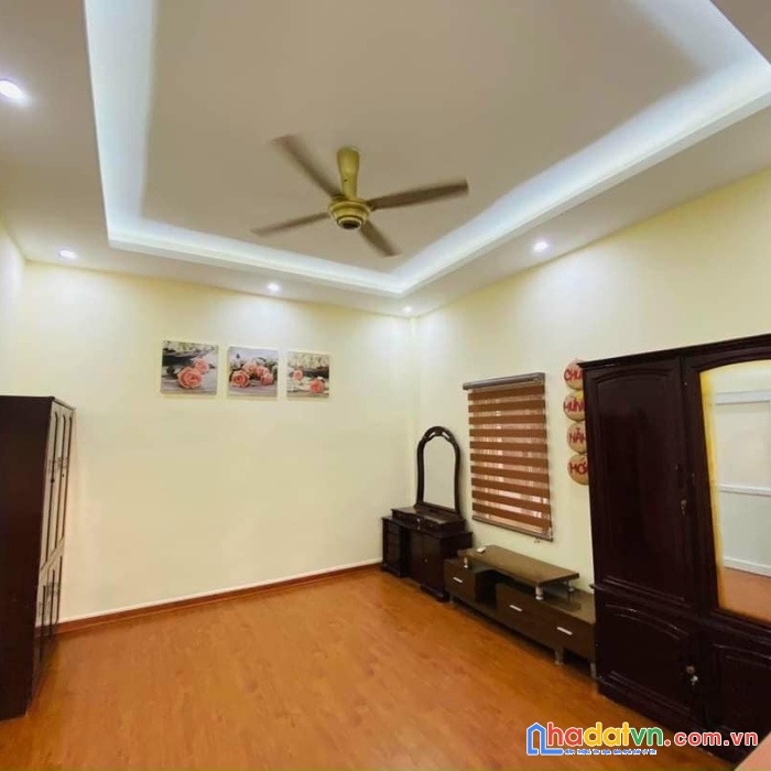 Bán nhà cầu diễn, bắc từ liêm. 5 tầng x 65m2, mt 4m, đường rộng, 4.25 tỷ.