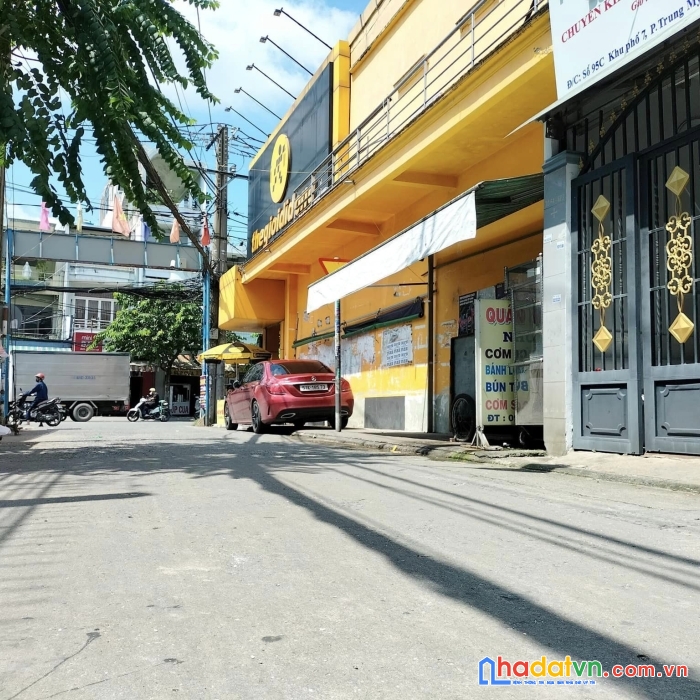 Ngay ngã tư trung chánh nguyễn ánh thủ - song hành - dt 110m2 1t1l 3pn sổ vuông - chỉ 40tr m2 còn