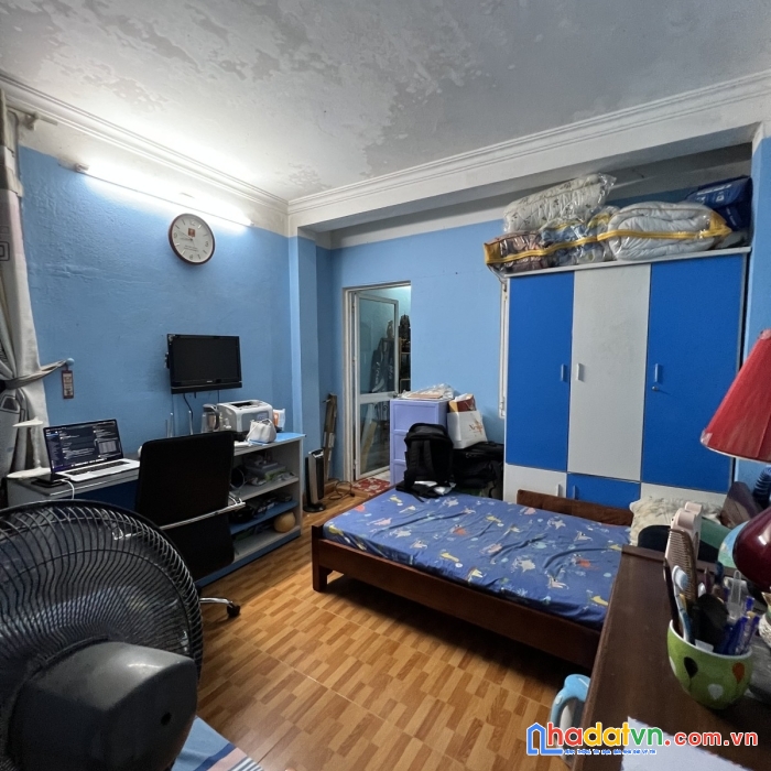 Nhà chính chủ khương đình, sát phố, dt32m x 4t, mt4m, 3.4 tỷ.