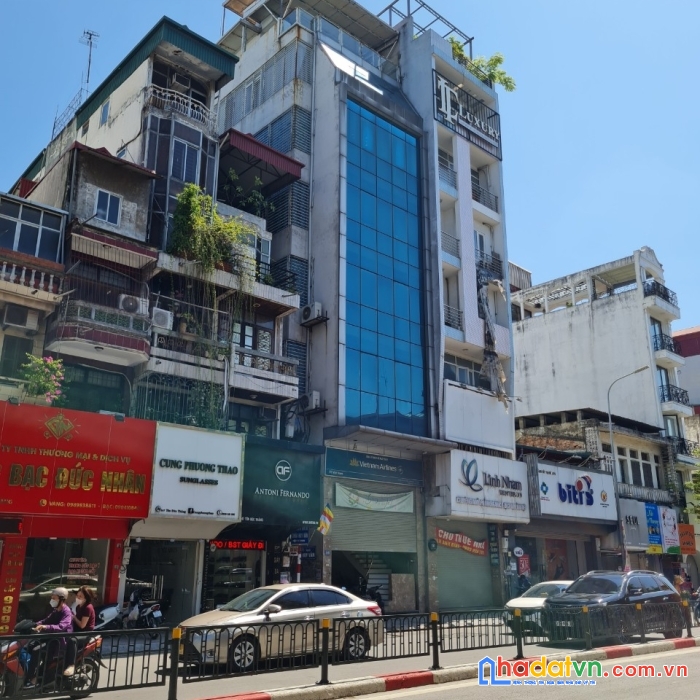 Bán nhà mặt phố tôn đức thắng mặt tiền 5m ô tô đỗ giá nhà ngõ