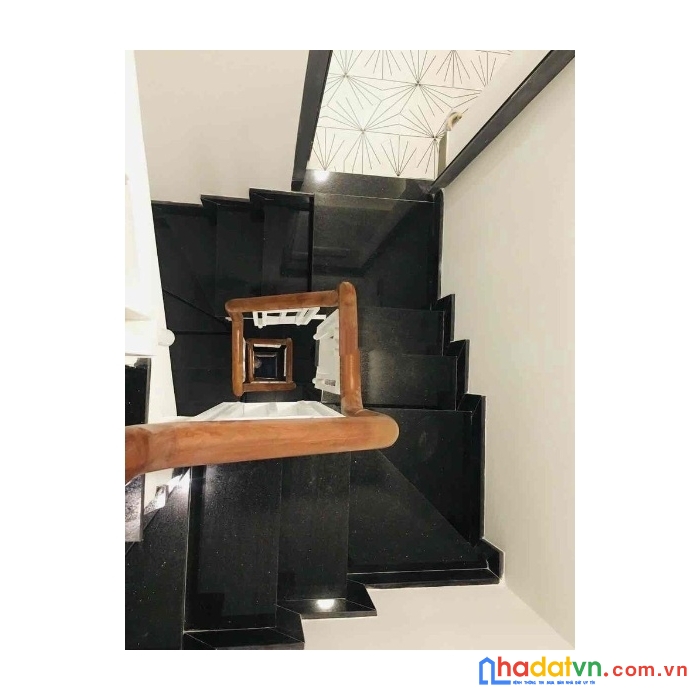 Hẻm 353 nguyễn duy dương, 40m2, 5 lầu, 6.3 tỷ