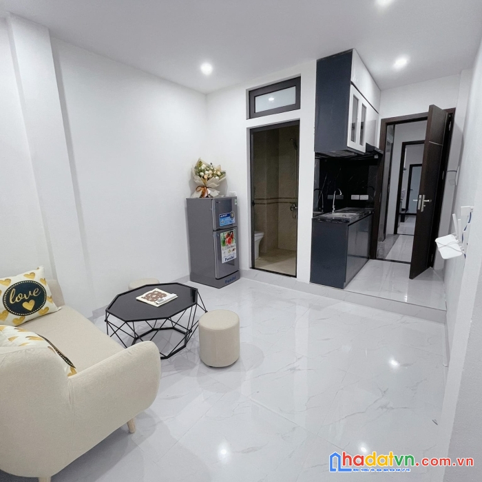 Bán căn hộ yên lãng diện tích 60m- 11 phòng -7 tầng, thang máy, gần ô tô. giá 10,2 tỷ