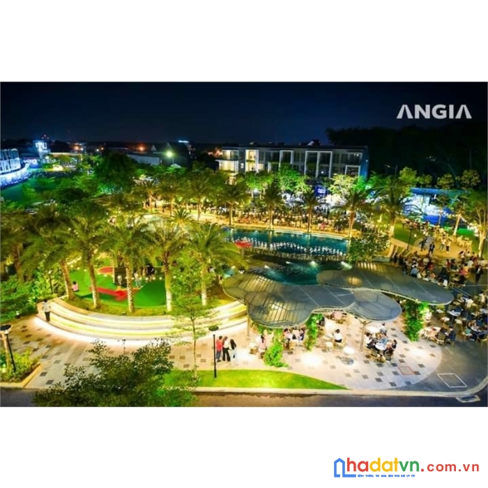 Nhà phố liền kềthe standard bình dương, thanh toán 30% là dọn vào ở. số hồng trao tay