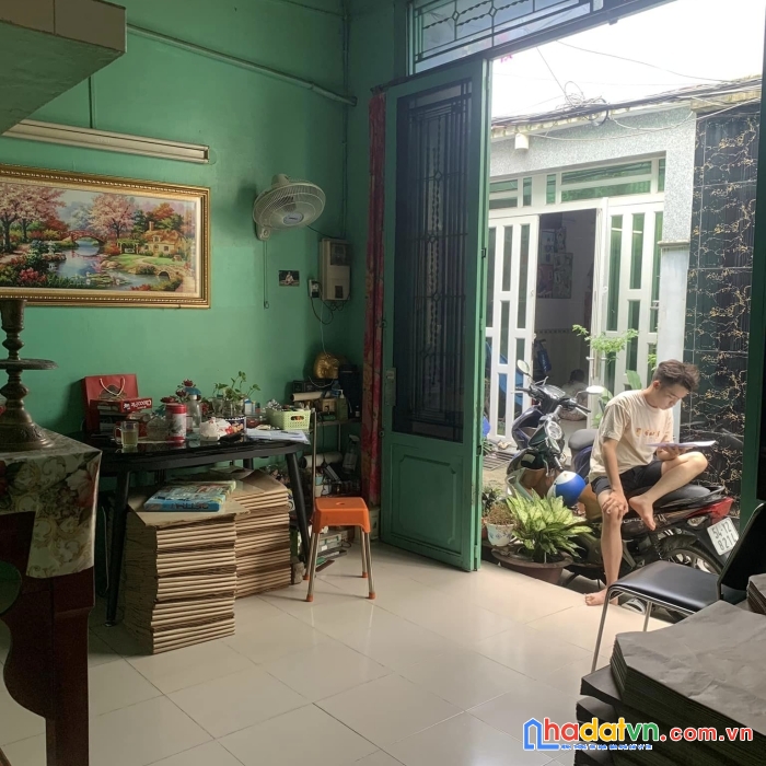 Bán gấp nhà đi nước ngoài, ngang 8m chỉ 2 tỷ 1
