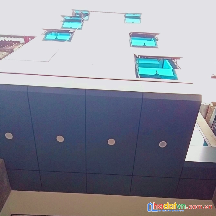 Bán nhà phố thái hà, 8 tầng thang máy phố thái hà, ô tô đỗ cửa, dòng tiền khủng