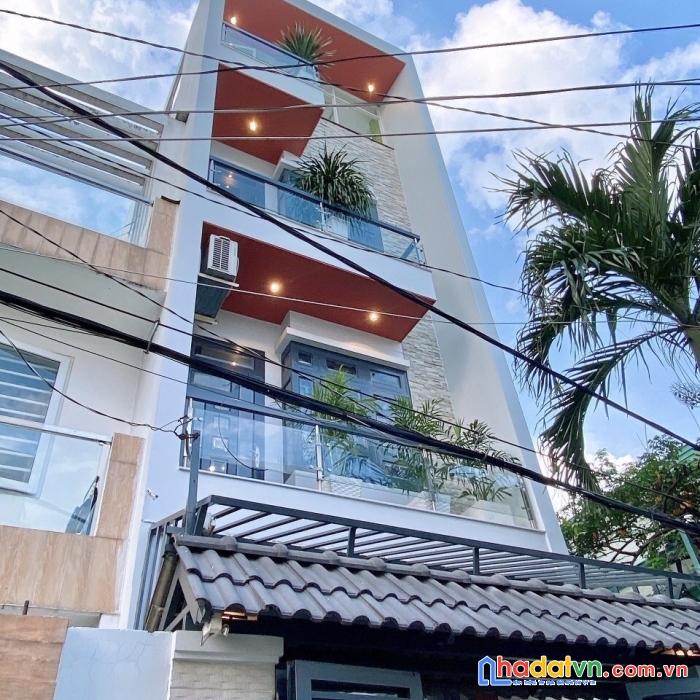 Bán nhà hẻm 752 lạc long quân p9 tân bình 4 tầng đúc thật nhà rất đẹp giá 6 tỷ 7
