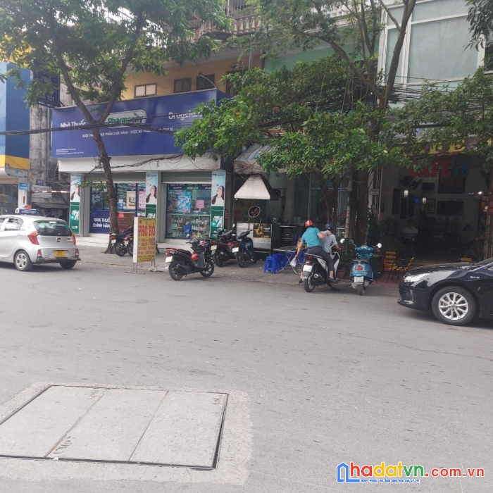 Mặt phố vũ trọng phụng 80m 1t mt 10m giá 16.5 tỷ, vỉa hè rộng, kinh doanh, dòng tiền 50tr/t.